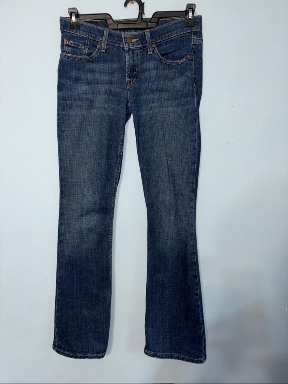 Size 7 lowrise Levis 524 Too Superlow Women's Dark Blue Flare Jeans